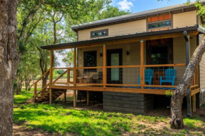 Winecup Waterfront Cottage